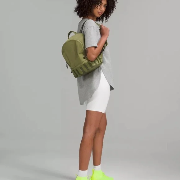 City Adventurer Backpack Mini - Picture 12 of 15